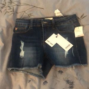Giles Hudson Ava frayed hem denim shorts 14